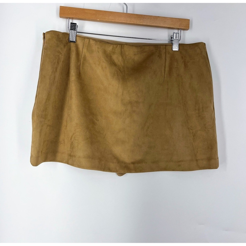 Abercrombie & Fitch Faux Suede Mini Skort Side Zip Tailored Size L NWT